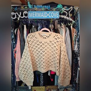 #0567 S/M ZENANA Lt Mocha Speckled Sweater 27"ptp 22"Long Balloon Slvs Roll Hem